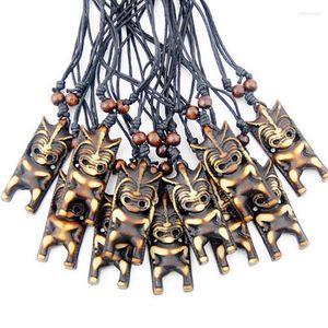 Kolye Kolyeler Toptan Lot 12 PCS Simülasyon Kemik Oyma Maori Tiki Man Charms Soyan Muska Hediye Mn263