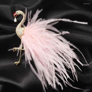 Broches moda brilhante zircão cúbico rosa e preto pena corsage fivela roupas canto acessórios femininos pino jóias presente