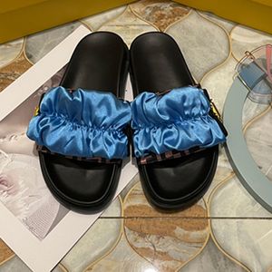 Fashion flat bottom casual comfortable sandals for women's fashionable fold slippers in winter and summer