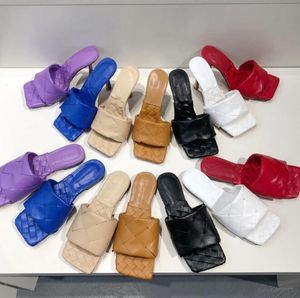 2023 designer sandaler kvinna klänning skor lyxig flip flop nappa dröm kvadrat tå sandal damer casual tofflor höga klackar med låda