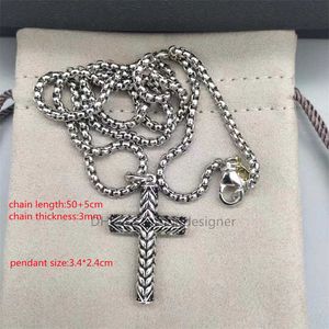 Halskette Chevron Luxus-Halsketten Anhänger Schmuck Designer-Kreuz für Damen aus Sterlingsilber