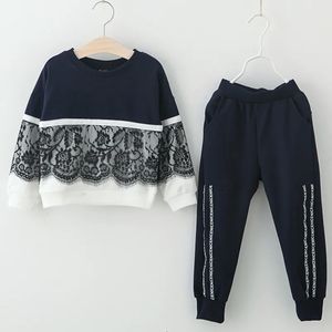 Conjuntos de roupas para meninas roupas infantis outono camiseta calças roupas de natal meninas painel de renda carta decalque manga longa conjunto 231007
