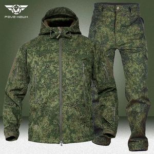 Herrspårar Camo Military Fleece Warm Set Men Winter Sindproof Waterproof Shark Skin Soft Shell Tactical Jacka Army Cargo Pant 2 Piece Set 231006