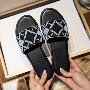 Luxury Slide Sandals embroidered letter flat slippers for women summer designer flip flop leather slides outdoor beach pink pattern casual women's sandal shoes