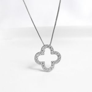 Necklaces S925 Sterling Pure Pendant Silver Clover Designer Hollow Pendant Shining Zircon Crystal Lucky for Women Link Chain Choker Necklaces Jewel