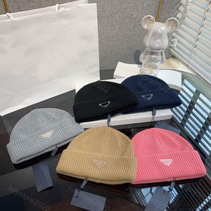 Beanie Cap Designer Beanie Bonnet Şapka Kadınlar İçin Kış Crohet Şapkaları Marka Örgü Bahar Kafatası Kapakları Unisex Kaşmir Mektuplar Günlük Açık Dış Mekan Aksesuarları
