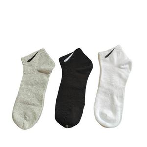 Ny designer sock lyxiga sockor mens sock man sock tränare boll strumpbrev strumpa bekväma 5 par tillsammans högkvalitativa populära trender