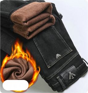 Nya jeansbyxor byxa mäns byxor sträcker fleece förtjockning vinter ddicon broderade nära passande jeans bomullsslacks tvättade rak affär casual xl9515-0