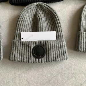 Tasarımcı One Lens Gözlük Goggles Beanies Erkek Kadın Örme Şapkalar Kafatası Kapakları Açık Kadınlar UNIESEX KIŞ BEANIE DIŞ BAŞLANDIRI