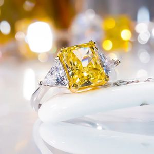 Solitaire Ring Qinhuan Yellow High Carbon Diamond S925 Sterling Silver PT950 Plated Ice Cut Topaz for Women Fine Jewelry Party Gift 231007