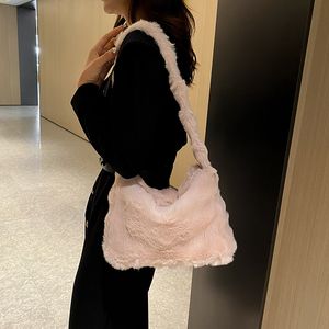 공장 도매 숄더 가방 5 색이 겨울 인기 플러시 토트 가방 달콤한 작은 신선한 단색 스티칭 패션 핸드백 대용량 여성 배낭