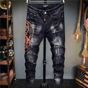 European Style Men plein Brand Jeans Mens Slim Denim Trousers Black Jeans Straight Skulls Biker Hole Black Jeans Pants for Men X222684