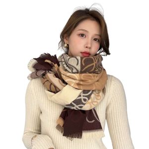 Sciarpa di design Lowewe Moda Lusso Sciarpa di alta qualità Decorazione semplice e versatile da donna in inverno Sciarpa calda in cashmere con ampio scialle double face della Corea del Sud