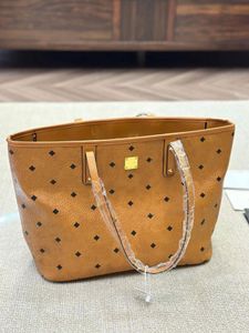 2023 Yüksek kaliteli s tasarımcı çantası bir omuz çantası yumuşak deri kadın çantası eğik el çantası üst düzey el çantası moda alışveriş çantası çanta çantası tasarımcı çantası