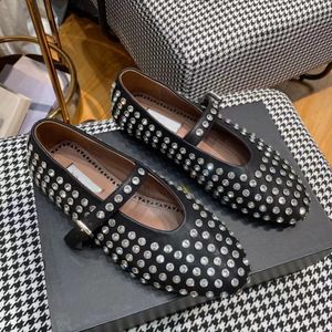 Designer Shoes Women Ballet Flats Genuine Leather Hollowed Out Mesh Sandal Round Head Rhinestone Rivet Buckle Mary Jane Comfortable Loafers Shoes Size 35-41