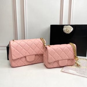 2023 New 3 Colors portable Designer Bag Womens Vintage leather shoulder Bags Fashion Chain Crossbody bag Multi function wallets Card bag Passport Holder AAAAA