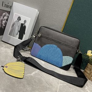 حقيبة مصممة للأزياء Men Messenger Crossbody Bags عالية الجودة 3pcs Trio Women Classic Luxury Tote Bags Wallet Presected Counter Counter Conder