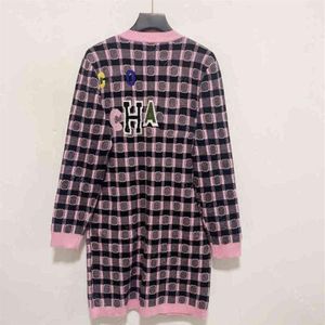 21SS Fashion Hoodie sukienka Kobiet wełniana Knit CC marka tanie dziewczyny długie rękawowe sukienki midi