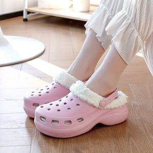 Designer slides chinelos plataforma chinelos flexíveis lã no inverno mulheres triplo branco preto cáqui rosa buraco sapatos antiderrapantes tênis ao ar livre tamanho 35-40