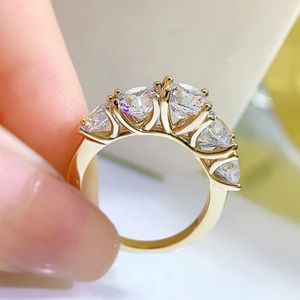 Solitaire Ring Iogou Lüks 36CTTW Tüm Düğün 5 Taş Köpüklü Elmas Nişan Bandı 925 STERLING Gümüş Takı Kadınlar 231007