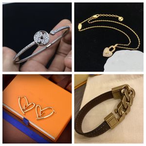 Neuer modischer Look, Top-Kostüm-Accessoires, Schmuck, klassische Designer-Halskette, Armband für Damen, Kette, Party, Hochzeit, Verlobung, Liebhaber, Weihnachtsgeschenke