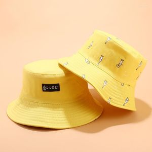 Beralar 2023 Pamuklu Karikatür Baskı Çift Taraflı Giyim Kova Şapkası Balıkçı Güneş Kap şapkaları Erkekler ve Kadınlar İçin