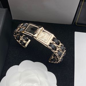 Mode lyxiga kvinnor smycken guldarmband klassisk utsökt mångsidig lädervävande design charm och enkelhet designer underbar magnifik lady armband