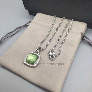 Regalo quadrato designer Collana gioielli collane di moda Pietra preziosa Alta qualità all'ingrosso Donne libere Spedizione 14mm articoli ciondolo con diamanti YEVW QDC8 SCLV