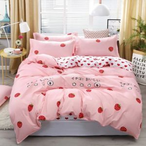 Conjuntos de cama Morango Rosa Dupla Face Consolador Conjunto Rainha Completa Single Twin Size Roupa de Cama Capa de Edredão Amor Coração Folha Fronha 231009