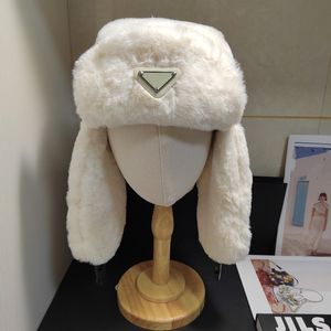 Chapéu de designer de moda boné de pele de inverno chapéu frontal trovão à prova de vento isolamento frio chapéu de pele de orelha quente chapéu de couro real inverno quente aviador trapper bomber ski earmuffs boné