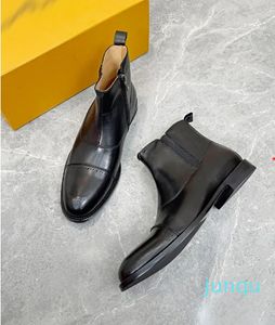 Man Martin Short Boots Cowhide Belt Buckle Metal Men Shoes Classic Bee Thick Heels Leather Designer High Heeled Fashion Diamond