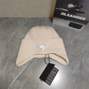 Kvinnors mäns beanie höst/vinterdesigner designer gåva och hattar motorhuv mode cap termisk stickad hatt skidmärke motorhuven högkvalitativ öronskydd w br br br