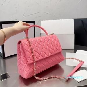 2023 Handbag Kadınlar Crossbody Bag Tasarımcı Omuz Çantası Basit Çok Amaçlı Koltuklu Ziyafet Deri Çanta Tarzı İyi Görünen Küçük