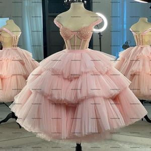 Бальные платья Розовая чайная длина Туту Clound для выпускного вечера с открытыми плечами и бисером на шнуровке Корсет Топ Принцесса Вечернее платье в арабском стиле Wea210S