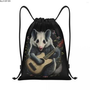 Shoppingväskor opossum Live Laugh Love With Guitar DrawString ryggsäck Sports Gym Bag For Men Women Sackpack