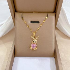 Collane con ciondolo Acciaio inossidabile 316L Pendenti in cristallo rosa Accessori di gioielli per donne eleganti Collana lussuosa clavicola corta