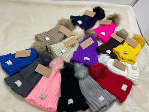 Tasarımcı Kış Örme Beanie Yün Şapka Kadın Tıknaz Tap Kalın Sıcak Sahte Kürk Pom Çocuklar Beanies Şapkalar Kadın Ebeveynlik Bonnet Kapakları