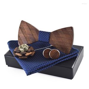 Papillon Modello a strisce 3D Set di cravatte in legno Gemelli Fiore all'occhiello Fazzoletto Business Farfalla Cravatta Festa per uomo