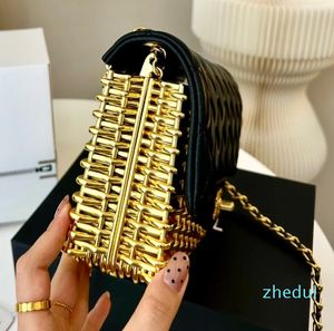 Women's Luxury Brand Bag Top Class Noble Dinner Bag Metal Box with Emblem Gold Body Crossbody Bag Luxury Handbag Size