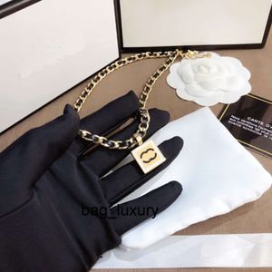 fashion luxury Gold Plated Necklace Designer Women Love Jewelry Long Chains Fine Jewelry Square Pendant Necklace Brand Love Gift Chain Spring Family Gift Jewelry