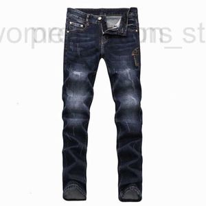 Jeans da uomo Designer Jeans taglie forti Uomo Pantaloni con foro ricamato Medusa Pantaloni Moda uomo Pantaloni denim casual blu scuro 3OIP 75C0