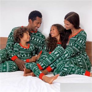 Dopasowanie rodzinnych strojów Rodzina dopasowująca stroje świąteczne piżamę matka córka ojciec syn Syn strój dziewczynki rompers sleepwear p otva6