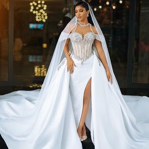2023 ottobre arabo Aso Ebi Plus Size sirena di pizzo abito da sposa in rilievo cristalli treno staccabile abiti da sposa abiti ZJ211