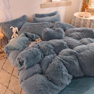 Set di biancheria da letto Peluche Soffice Copripiumino Lenzuolo Federa Lusso Ultra Divano Shaggy Cristallo Velluto Trapunta Trapunta Set 5 Pezzi 231009