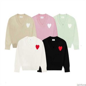 Amishirts de coeur hoodie mode amisweater paris designer tröjor broderade ett hjärtmönster v hals jumper par tröjor