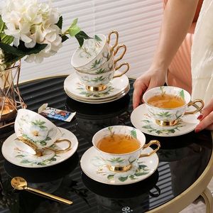 High Quality Bone Porcelain Coffee Cups Vintage Ceramic Cups On-glazed Advanced Tea Cups And Saucers Sets Luxury Gifts