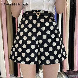 Kvinnors shorts 2023 Summer Fashion Black and White Polka-Dot High midja A-Line Wide Ben Kvinnlig mångsidig korta byxor