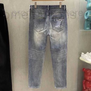 Mäns jeans designer hög version 23 Nytt trendigt varumärke europeiska broderade jeans för mäns hög-endimple, avslappnade och mångsidiga svart teknik B83J 5P4W