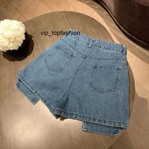 Designer Summer Women's Blue Sticker Shorts, Denim Fabric Can Not Afford to Ball Anti-wrinkle, Straight Tube Version of Casual Fashion, Every Day Party.