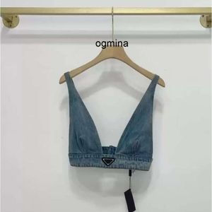 luxury 5A Womens Designers T Shirts Underwear With Metal Triangle Badge Sexy Deep V Denim Sling Tube Tops Women Clothing